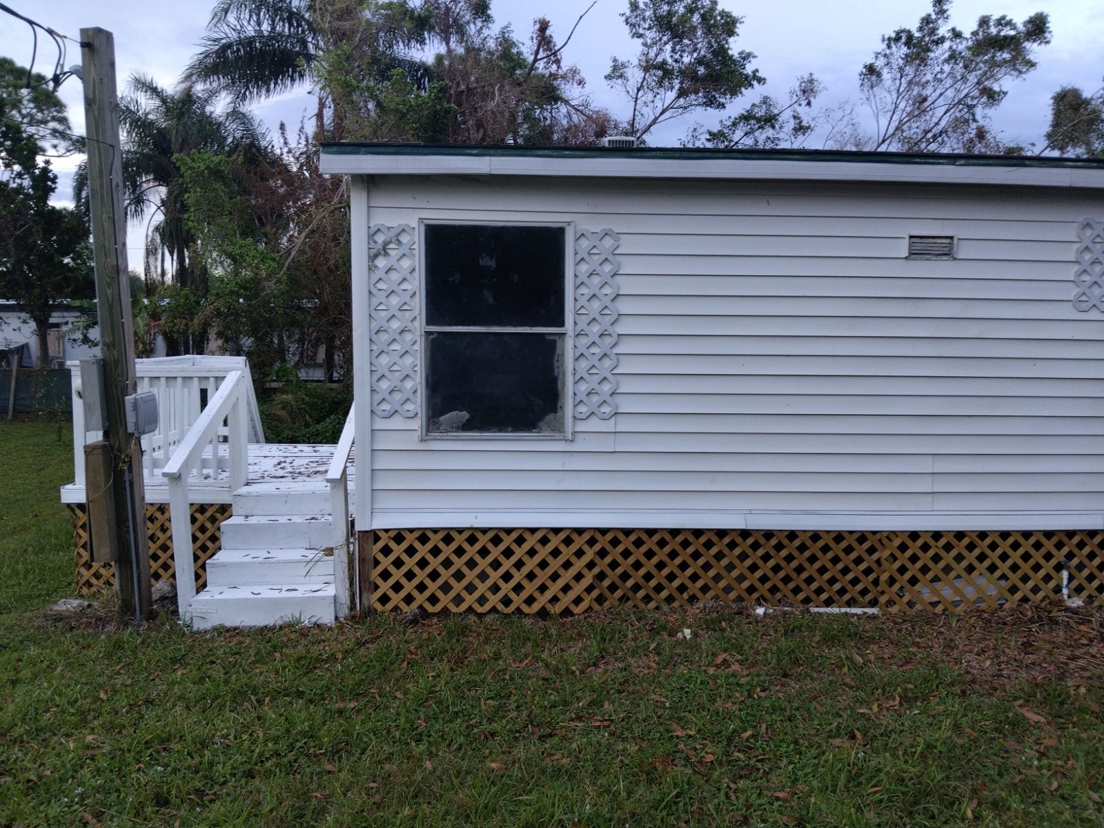 Building Photo - 15474 Mapletree Dr