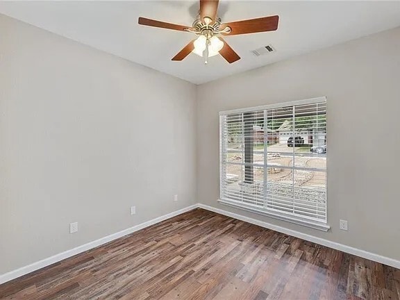 Bedroom/Office - 2710 Greenlee Dr