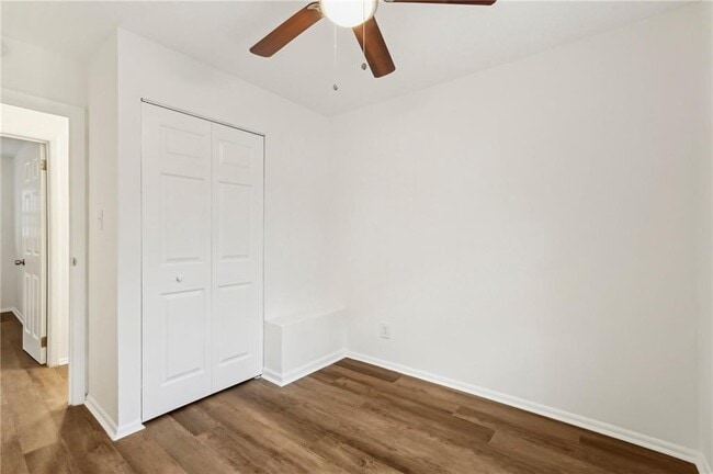 Building Photo - 4042 Sweetbriar Ln
