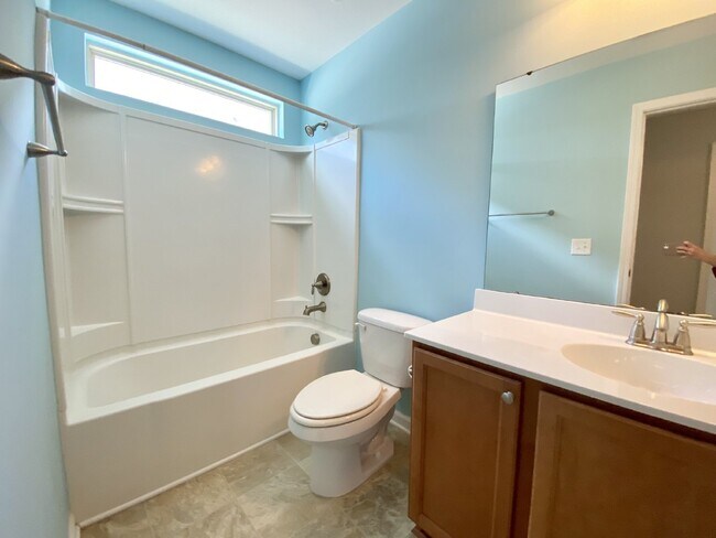 Building Photo - Spacious Home on a Corner Lot in Heritage ...