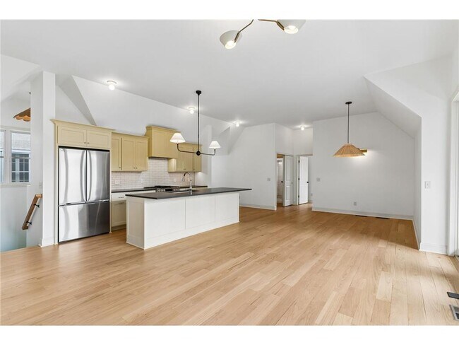 Building Photo - 3711 Colgate Ave