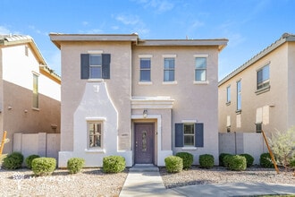 Building Photo - 14093 W Country Gables Dr