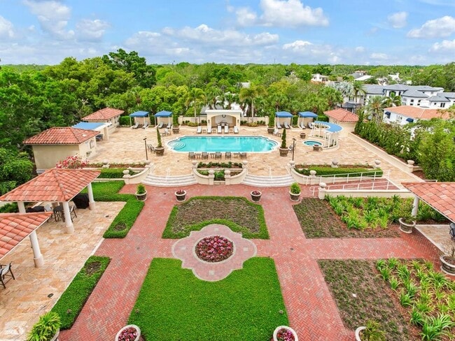 Building Photo - 4201 Bayshore Blvd