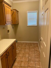 Building Photo - [3/2/3 READY FOR LEASE]
