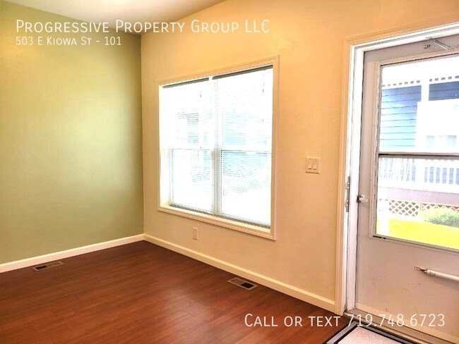 Building Photo - 503 E Kiowa St