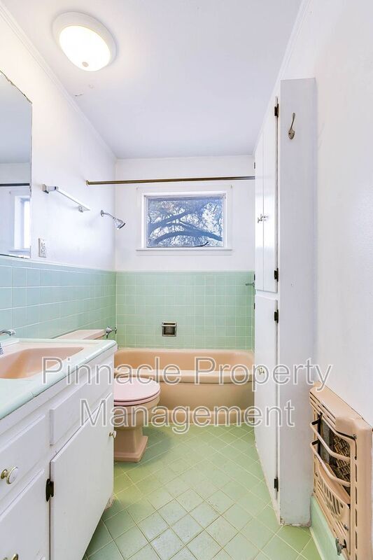 Building Photo - 2618 A&M