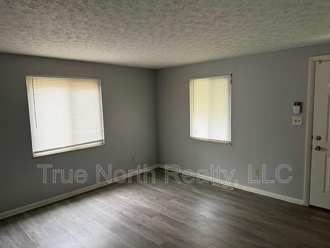 Building Photo - 1608 Smith Rd