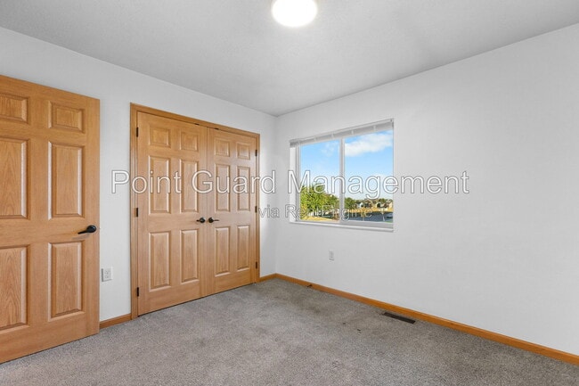 Building Photo - 2600 N Career Ave