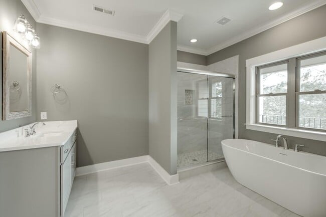 Building Photo - 9678 Dutton Ln