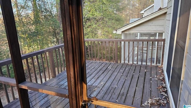 Building Photo - 3028 Old Stone Dr