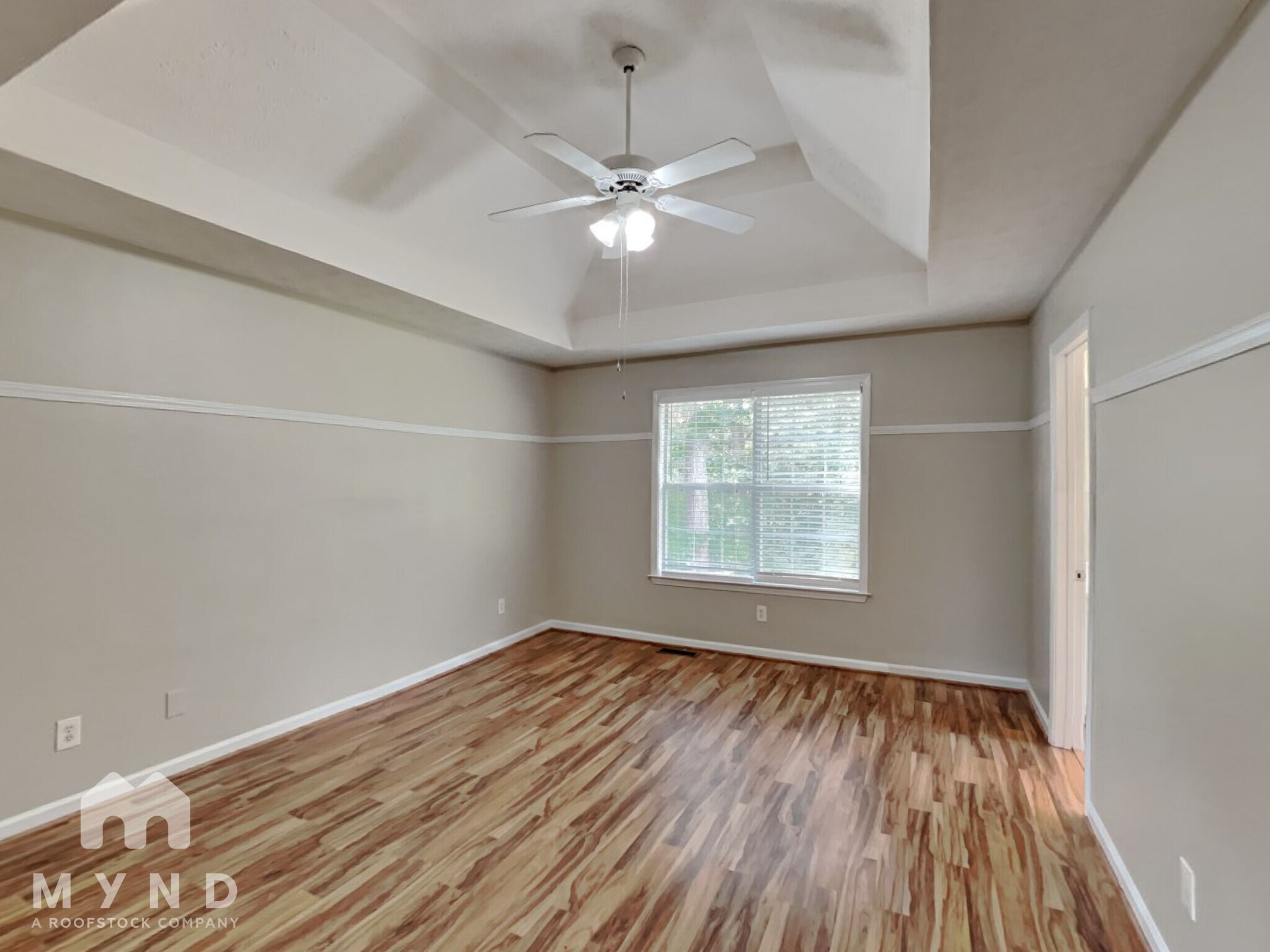 Building Photo - 495 Princeton Dr