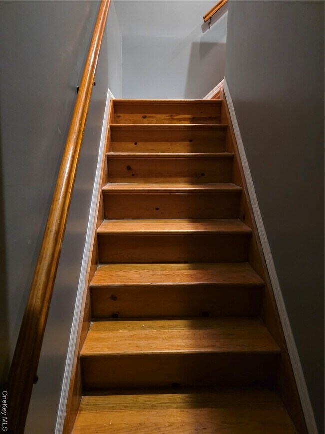 Building Photo - 254-13 Francis Lewis Blvd