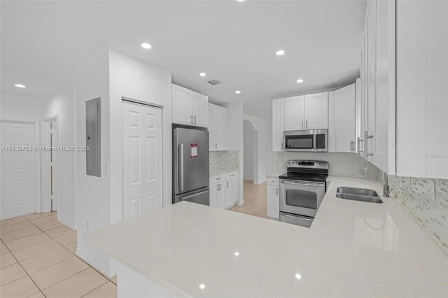 Building Photo - 13649 SW 142nd Terrace