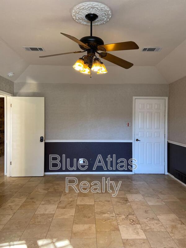 Building Photo - 4854 Starcrest Ct