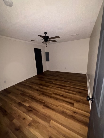 Building Photo - 295 Hill Chapel Rd