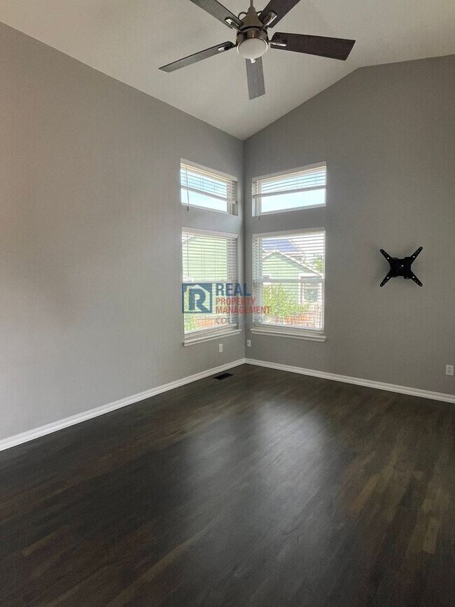Building Photo - 8786 Wildrye Cir