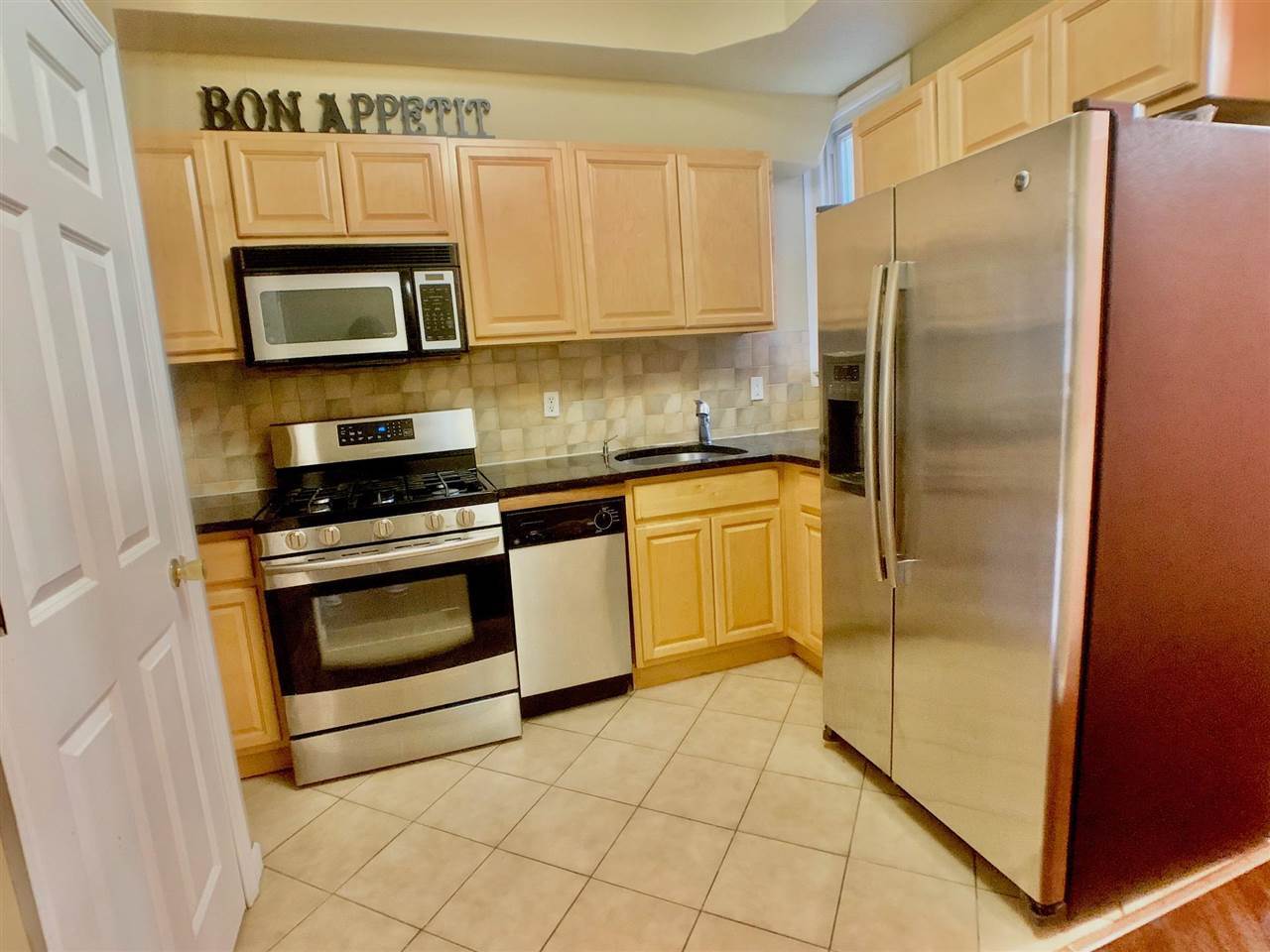 Building Photo - 3481 John F. Kennedy Blvd