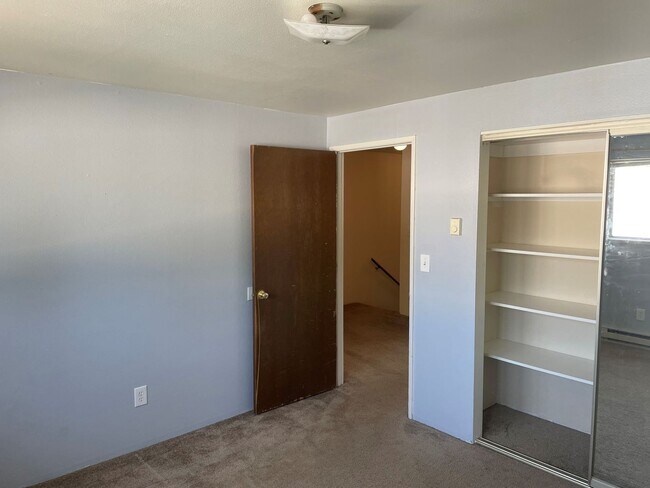 Building Photo - 420nw16