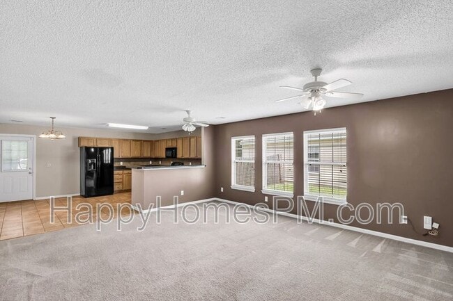 Building Photo - 135 Thistle Rd