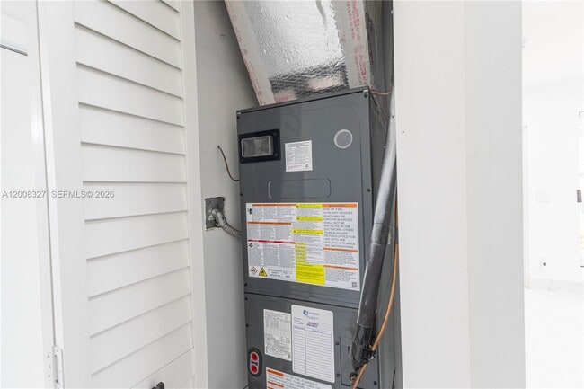 Building Photo - 3001 SW 35th Ave