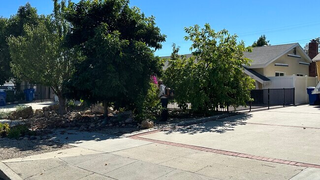 Front of House - 22544 Marlin Pl