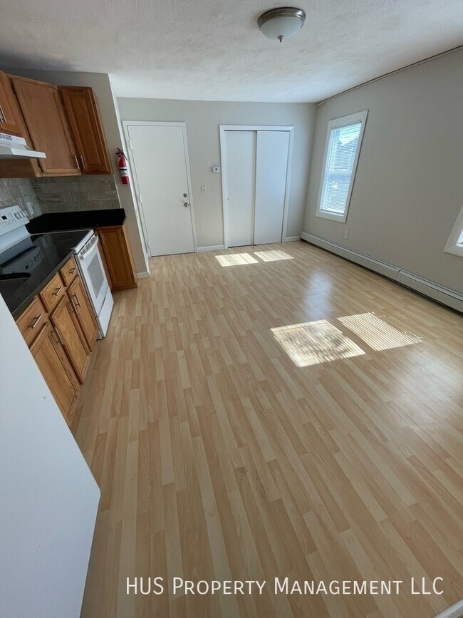 1 Bedroom Apartment with Heat/HW Included 145 Archambault Ave