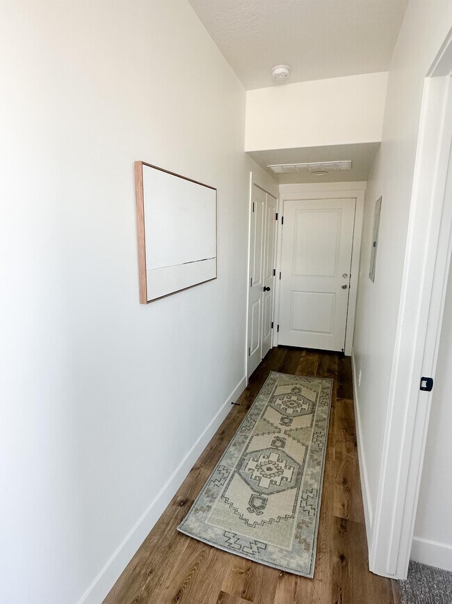 Building Photo - 1798 N 510 W