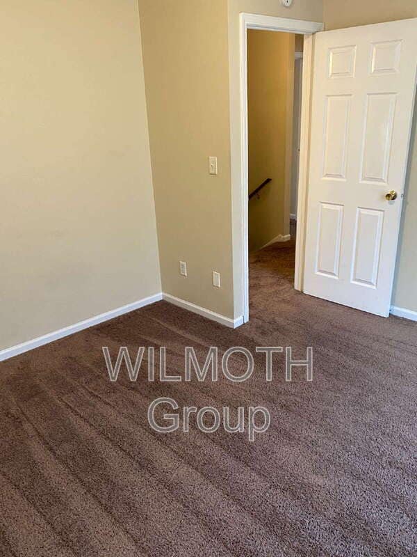 Building Photo - 2265 Valley Creek E Ln