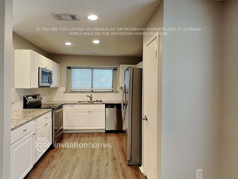 Building Photo - 1213 Colony St