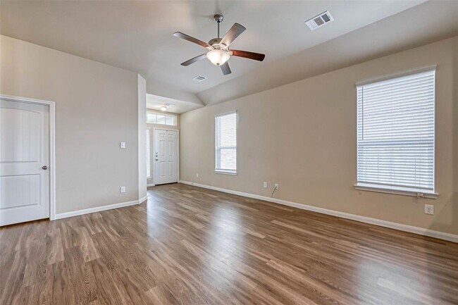 Building Photo - 24927 Scarlatti Cantata Dr
