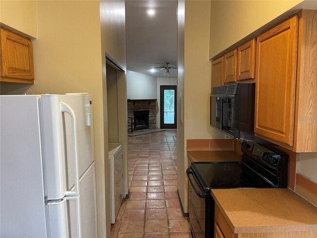 Building Photo - 5213 SW 92nd Ct