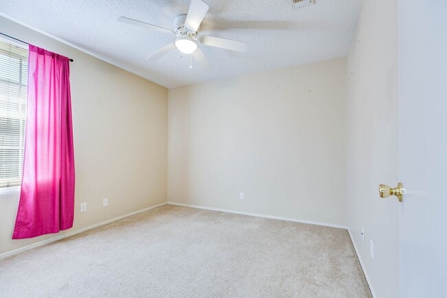 Building Photo - COMING NOVEMBER 2025 - 3 Bedroom Home in t...