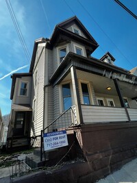 Building Photo - 107-107.5-1075 Main St