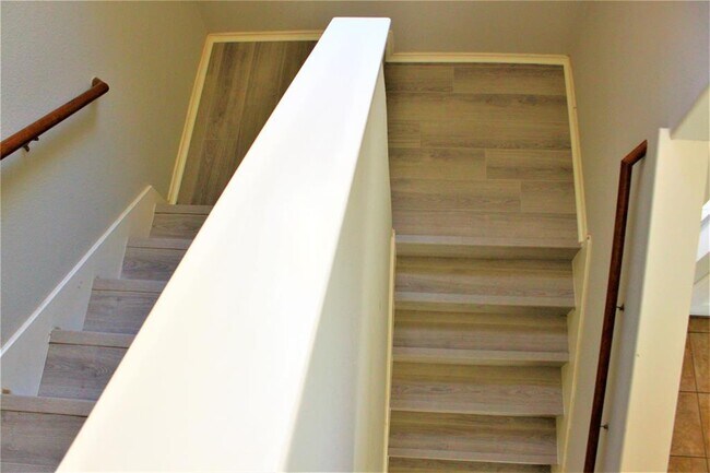 Building Photo - 1301 Knippa Cove