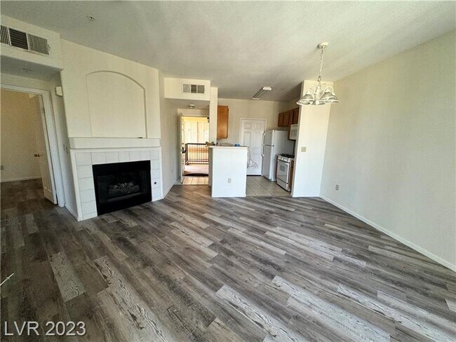 Building Photo - 7155 S Durango Dr