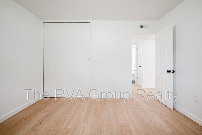 Building Photo - 5408 Westbourne Dr