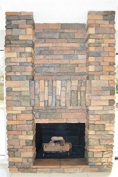 Building Photo - 2127 Manor Green Dr