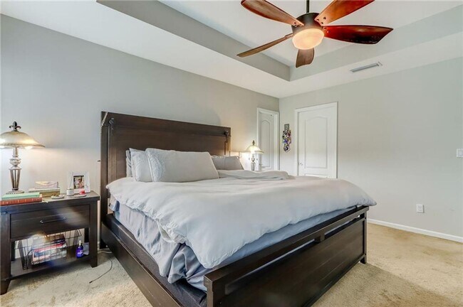 Building Photo - Charming 3-Bedroom Home in The Hideaway – ...