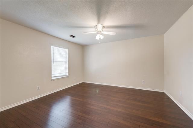 Building Photo - 3322 Bridlewood Dr