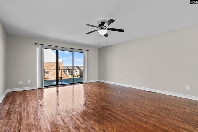 Building Photo - 1 Low Hill Ln