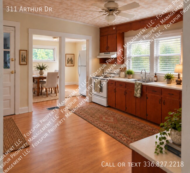 Building Photo - 311 Arthur Dr