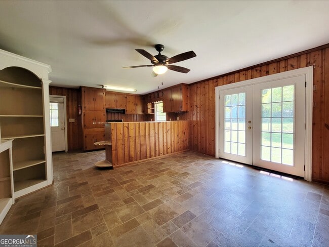 Building Photo - 312 GA Hwy 211