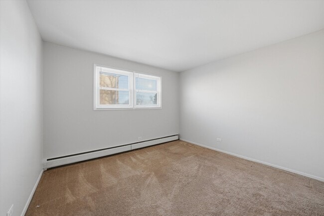 Building Photo - 6135 W 79th St