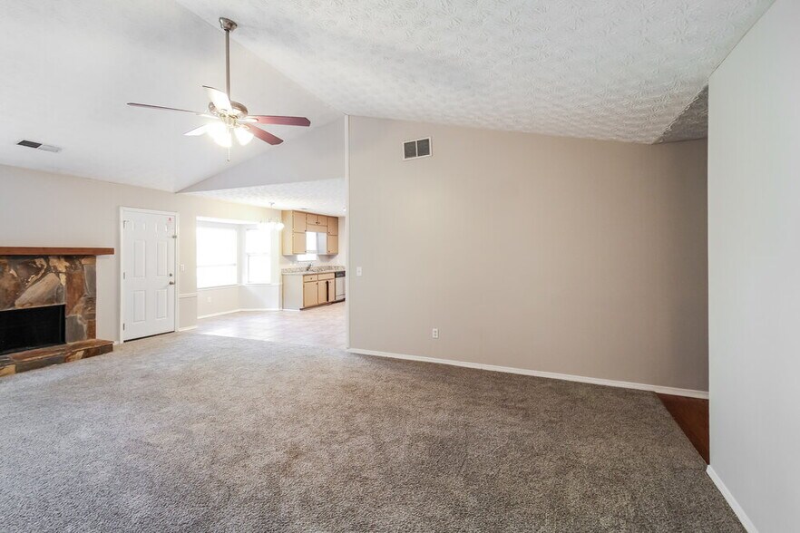 Building Photo - 95 Branchwood Dr