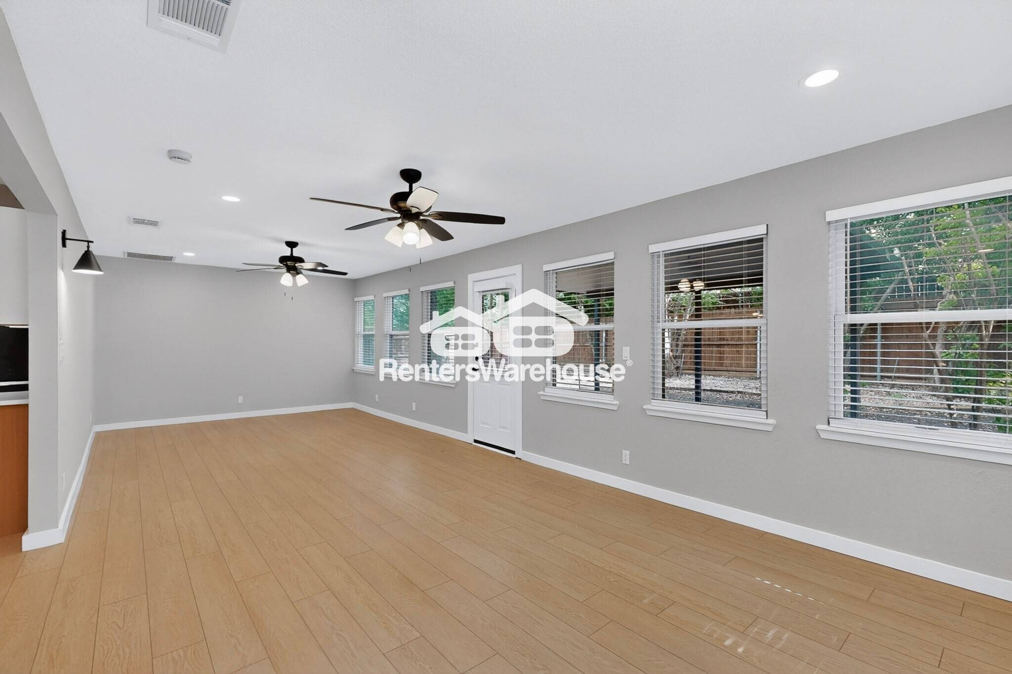 Building Photo - 1408 Seely St