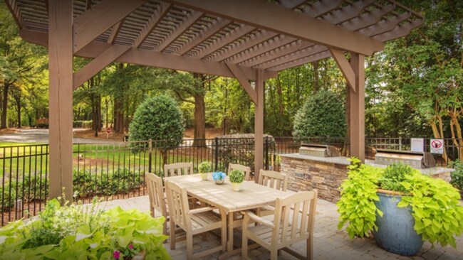 Building Photo - 839 Shadow Elm Dr