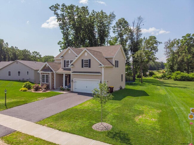 Building Photo - 106 Balsam Way