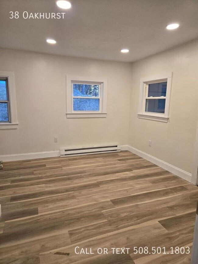 Building Photo - 38 Oakhurst-