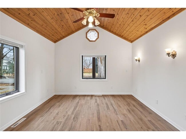 Building Photo - 4437 1st Ave S