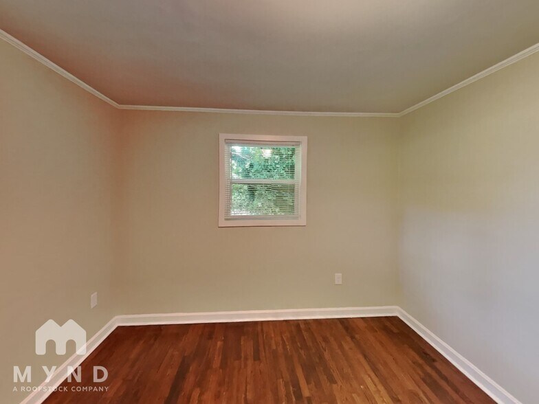 Building Photo - 4202 Grissom St